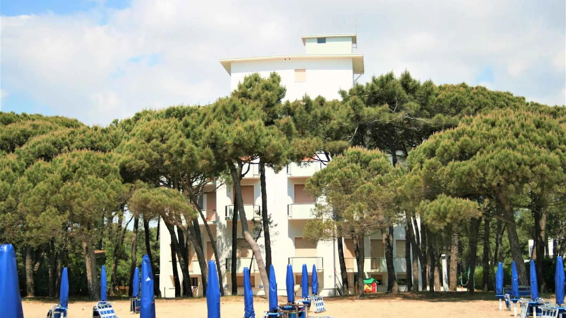 Apartment In Lido Di Jesolo 24800