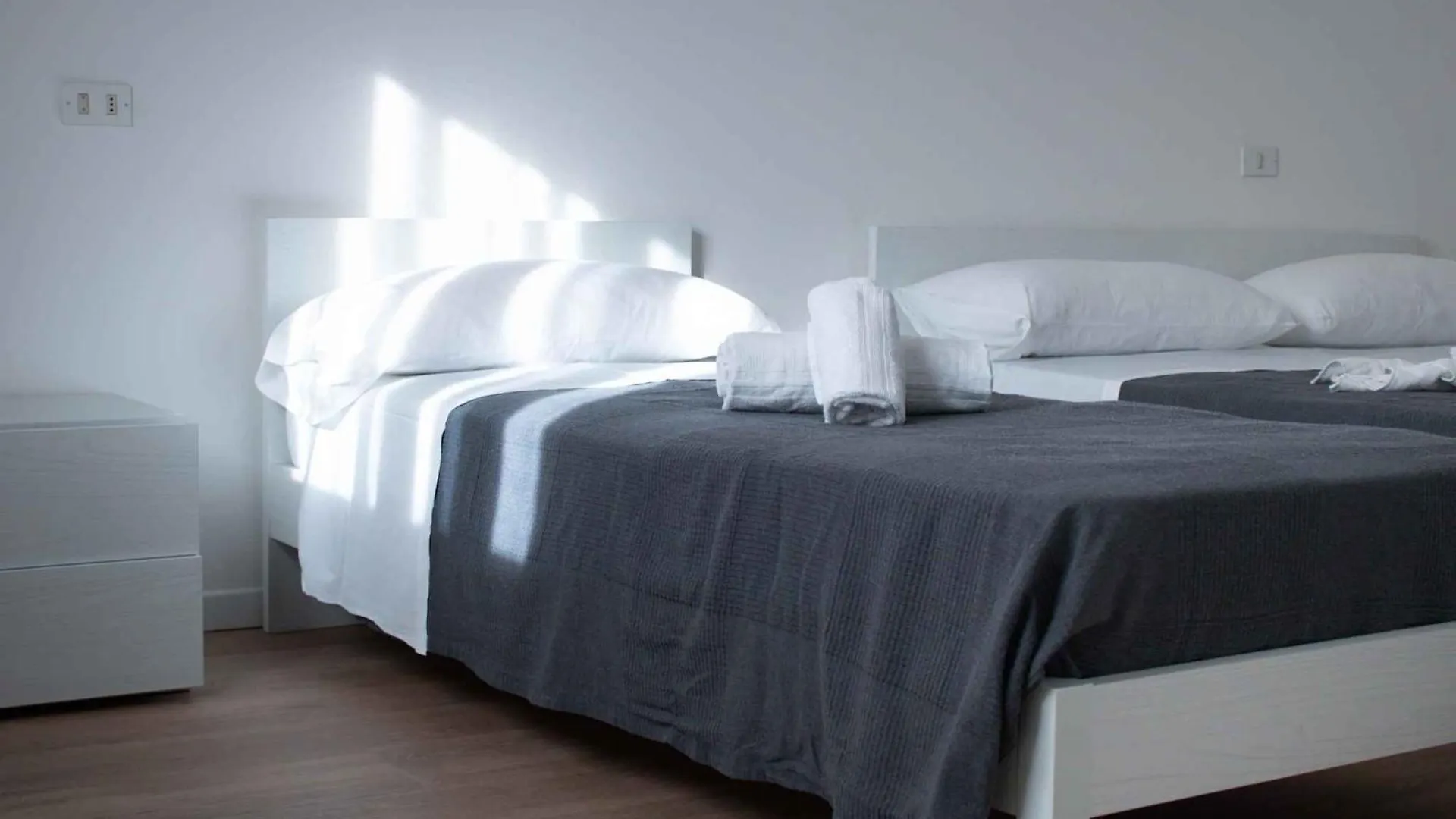 Apartment In Lido Di Jesolo 24800