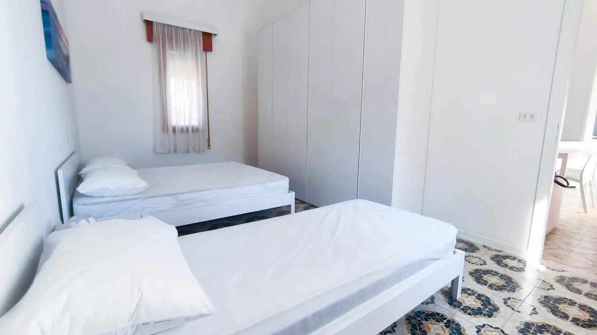 Apartment In Lido Di Jesolo 24800