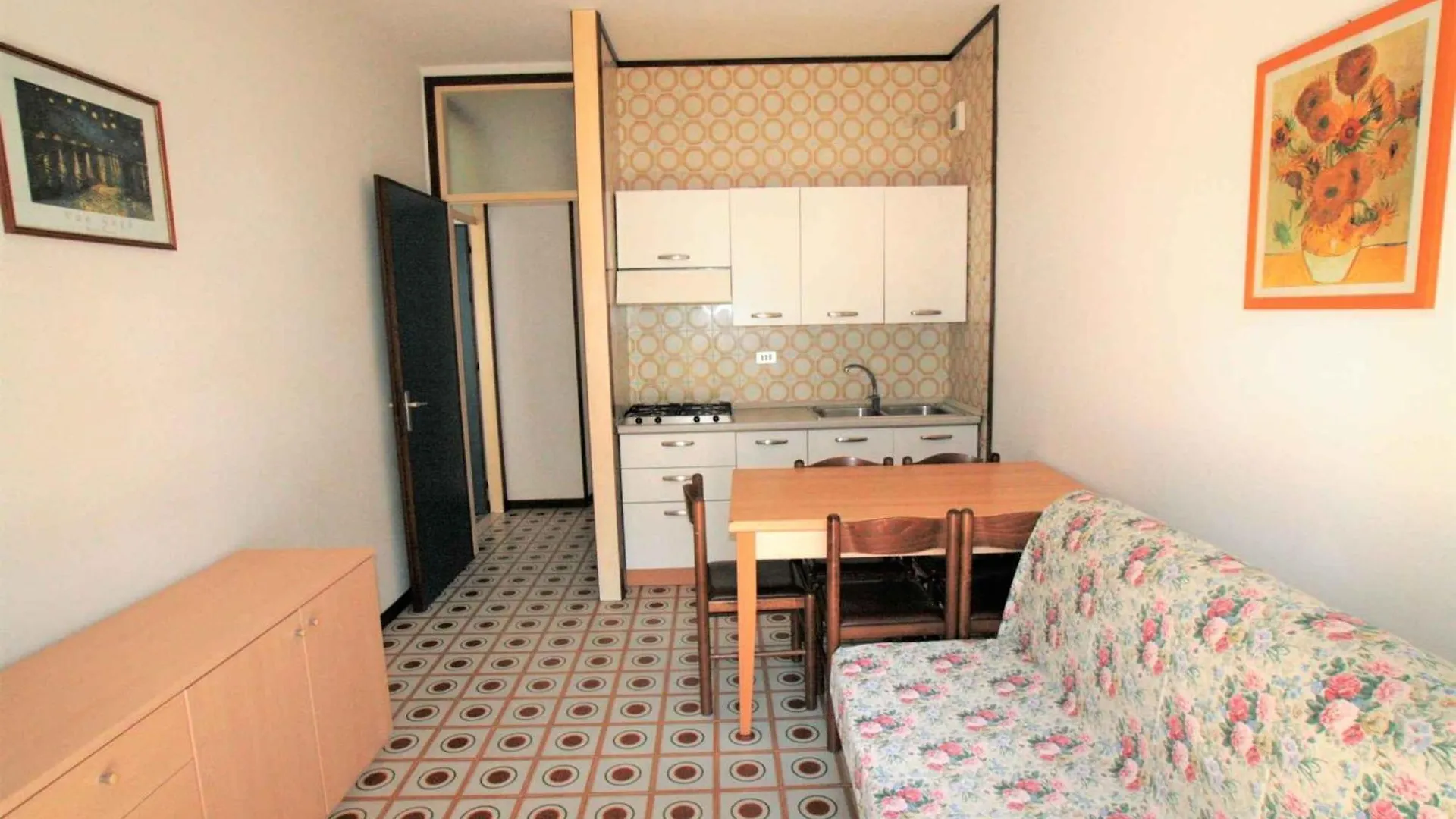 Apartment In Lido Di Jesolo 24800