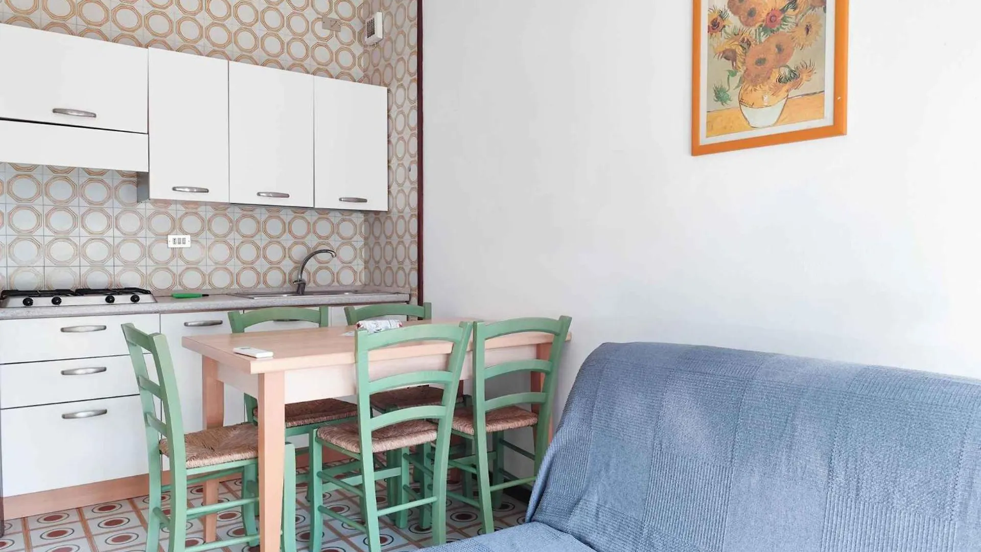 Apartment In Lido Di Jesolo 24800