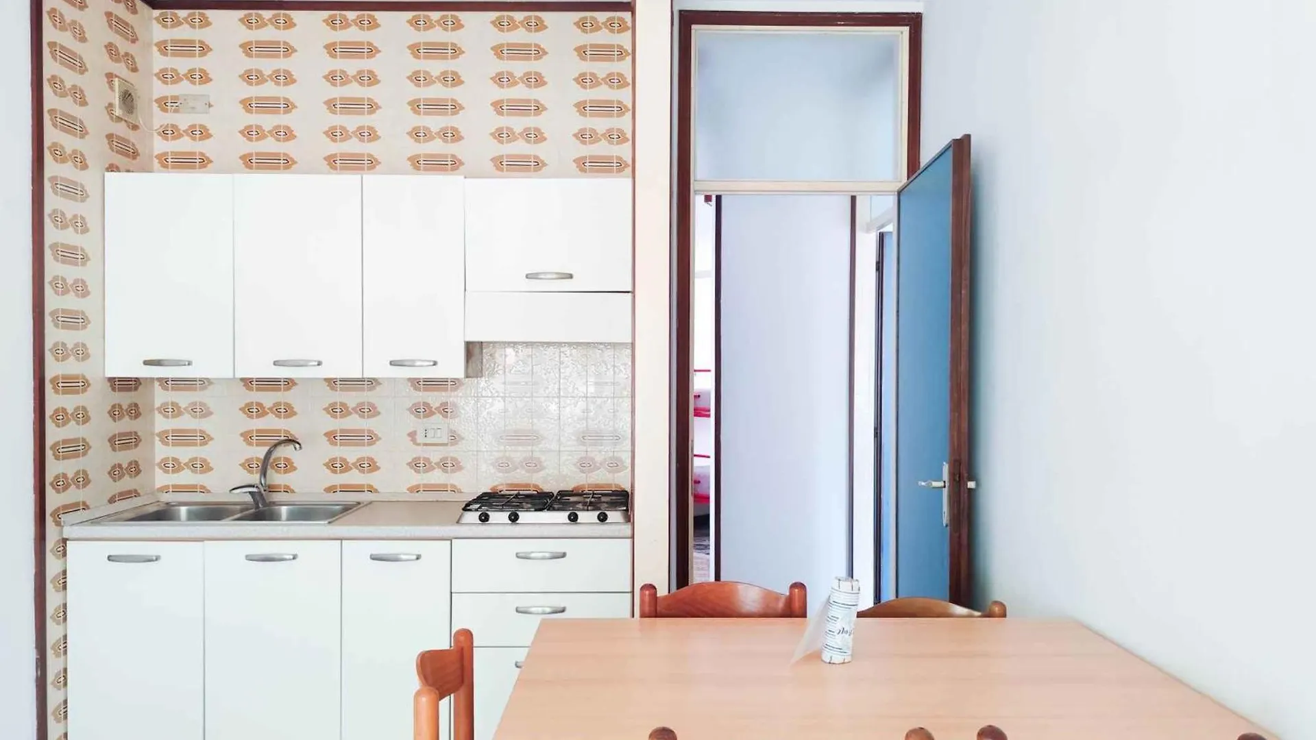 Apartment In Lido Di Jesolo 24800